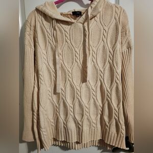 Womens cableknit hooded sweather size large